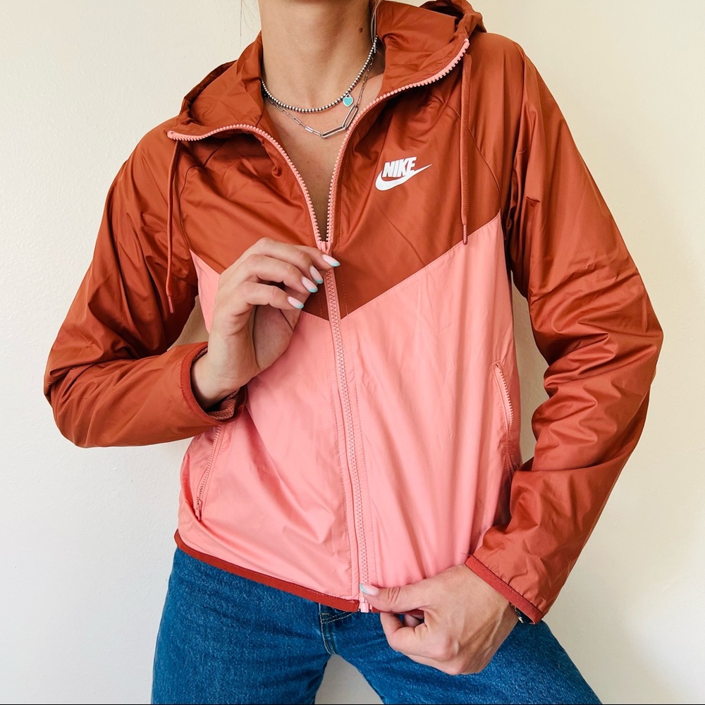 Nike sportswear Hooded Windbreaker dusty peach zip jacket - Picture 3 of 9